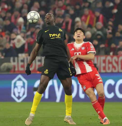 欧冠联赛阶段第7轮拜仁慕尼黑2-0圣吉罗斯插图