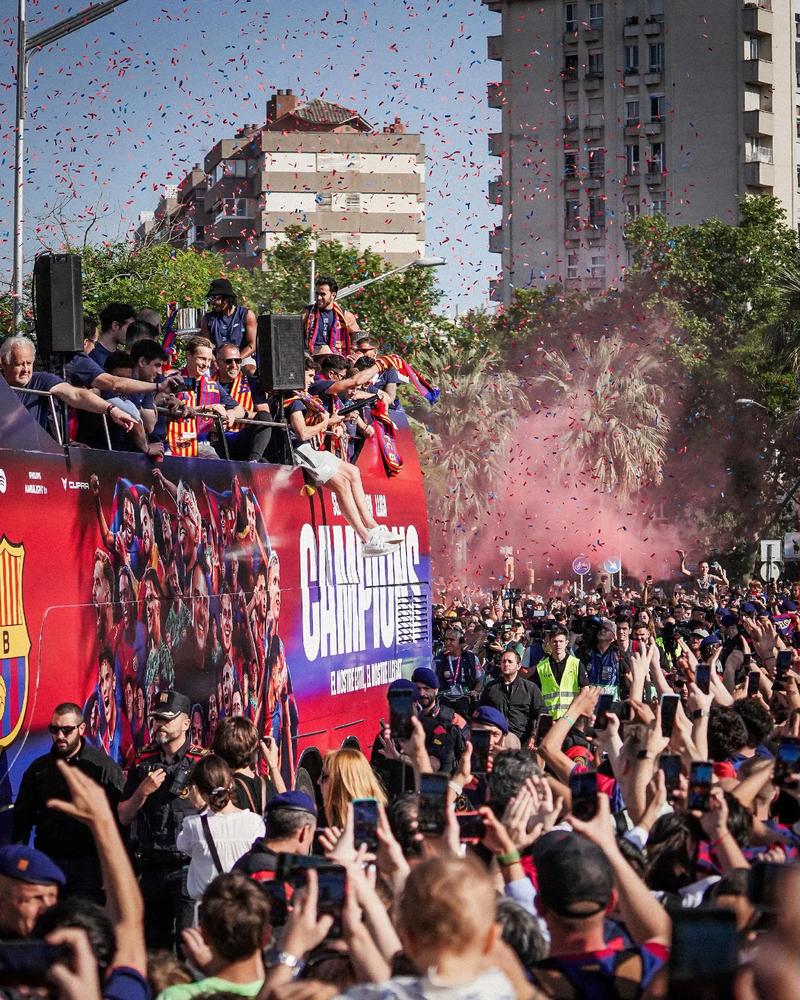 世体:多个巴萨球迷组织发声,愿与俱乐部化解分歧回归看台插图 世体:多个巴萨球迷组织发声,愿与俱乐部化解分歧回归看台插图