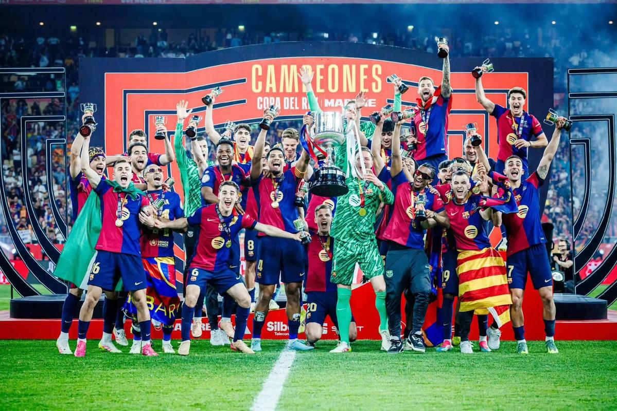 西甲历史上前22轮获11点的球队：巴萨/马竞/本季皇马在列