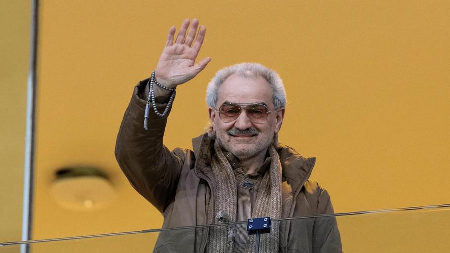 金主！利雅得新月官方感谢阿尔瓦利德亲王资助本泽马转会费插图